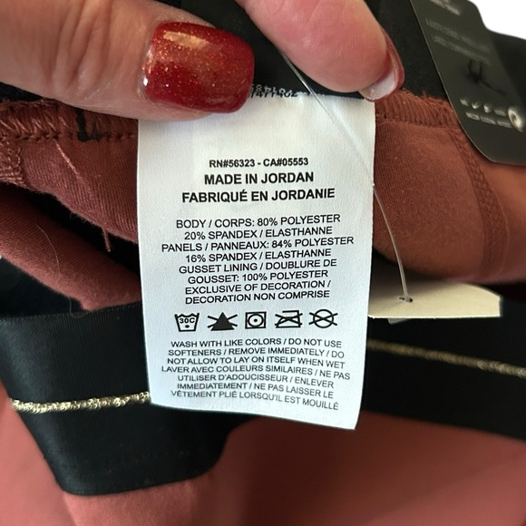 The Nike Pro Tight Fit Training Leggings in Rust S - Picture 12 of 12